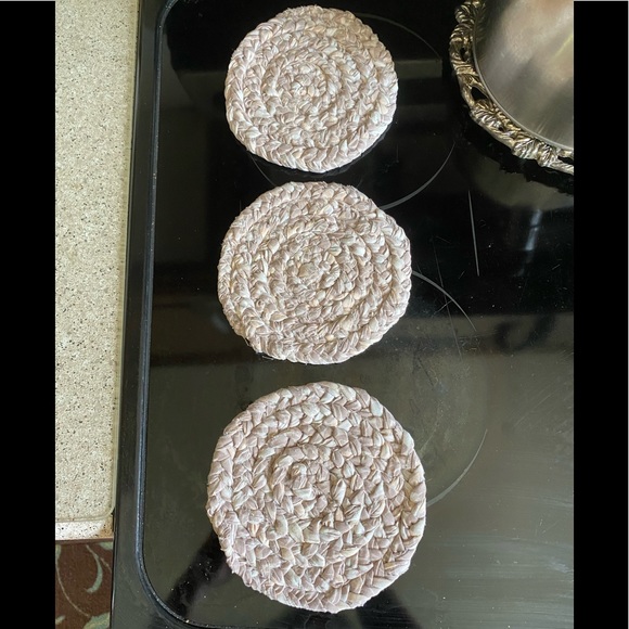 Vintage “Primitive” Braided Round Trivets Set of 3 - Picture 6 of 15
